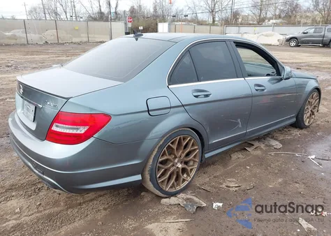 2012 Mercedes-Benz C 300 Luxury 4Matic/Sport 4Matic from USA, damaged, VIN WDDGF8BB0CA598959